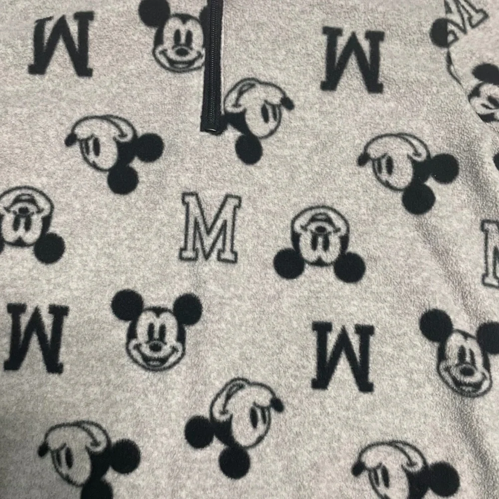 Disney Kids Boys Black and Gray Mickey Mouse Fleece  Sweatshirt